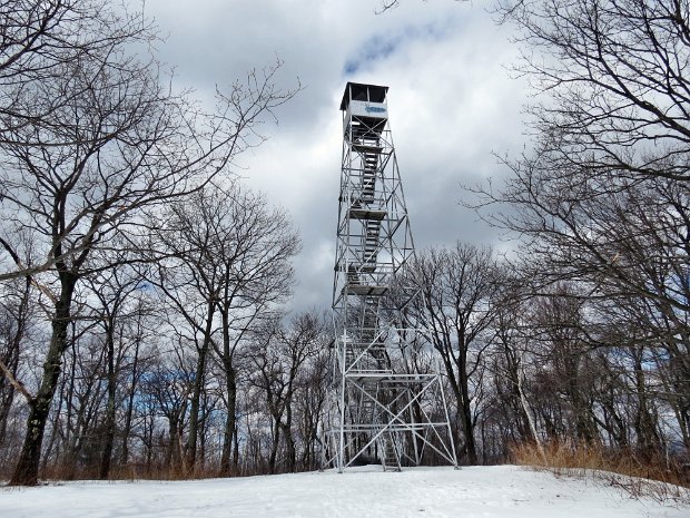 BeebeHillFireTowerMar2013