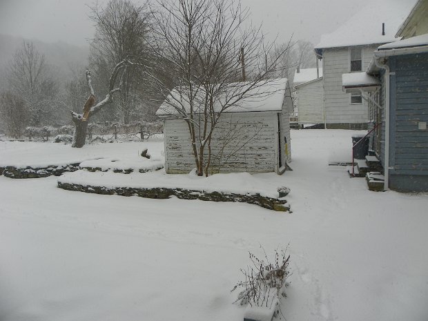 Snow032111